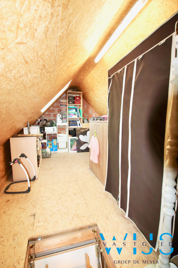 Prachtig instapklaar woonhuis in rustige woonwijk te EEKLO! 