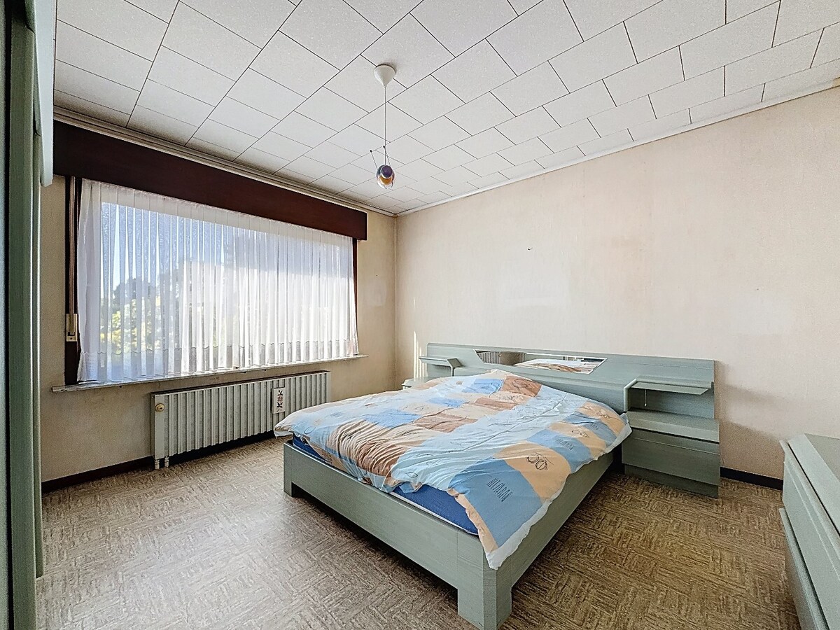 Goed onderhouden seventies bungalow op 19 are te Grimminge 