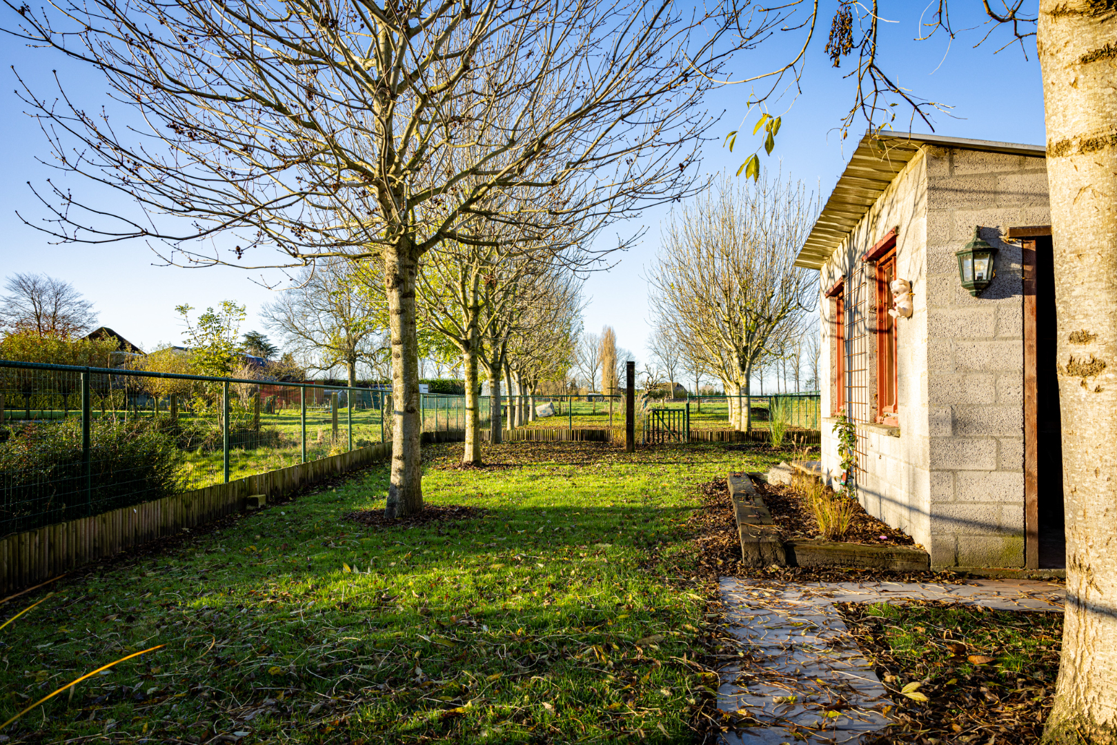 Gerenoveerde woning met 3 slpks, tuin en zicht op de weilanden 
