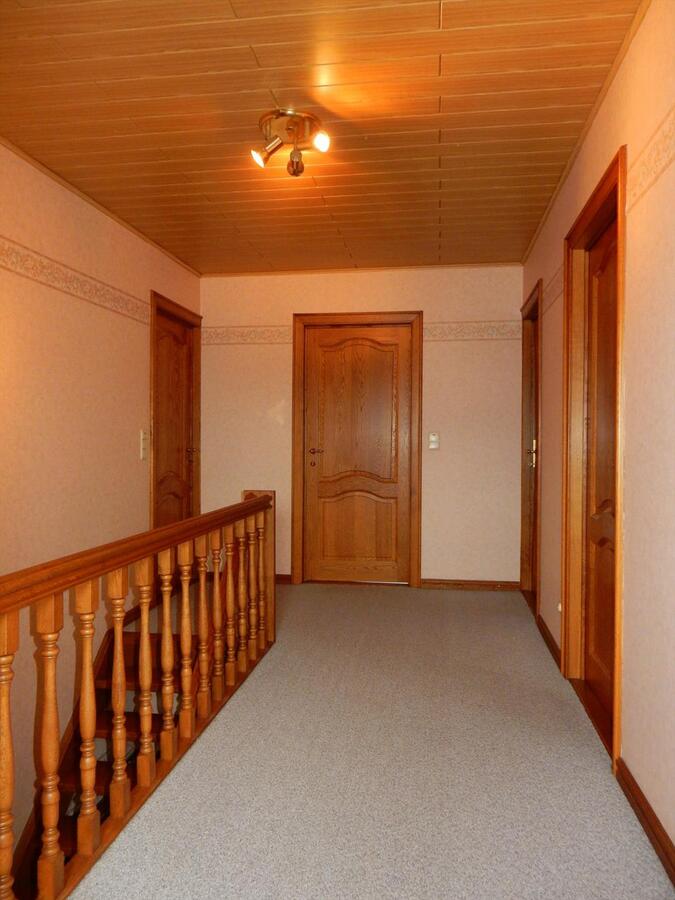 Charmante fermette met 2 garages 