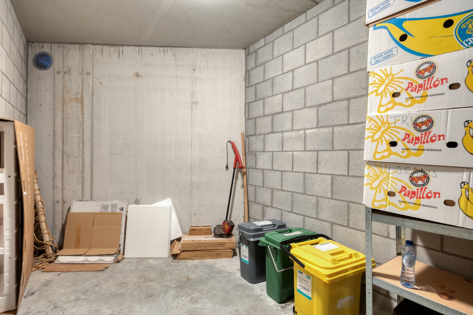 Instapklaar appartement met 2 slpk. en een rustige ligging in Geel-centrum 