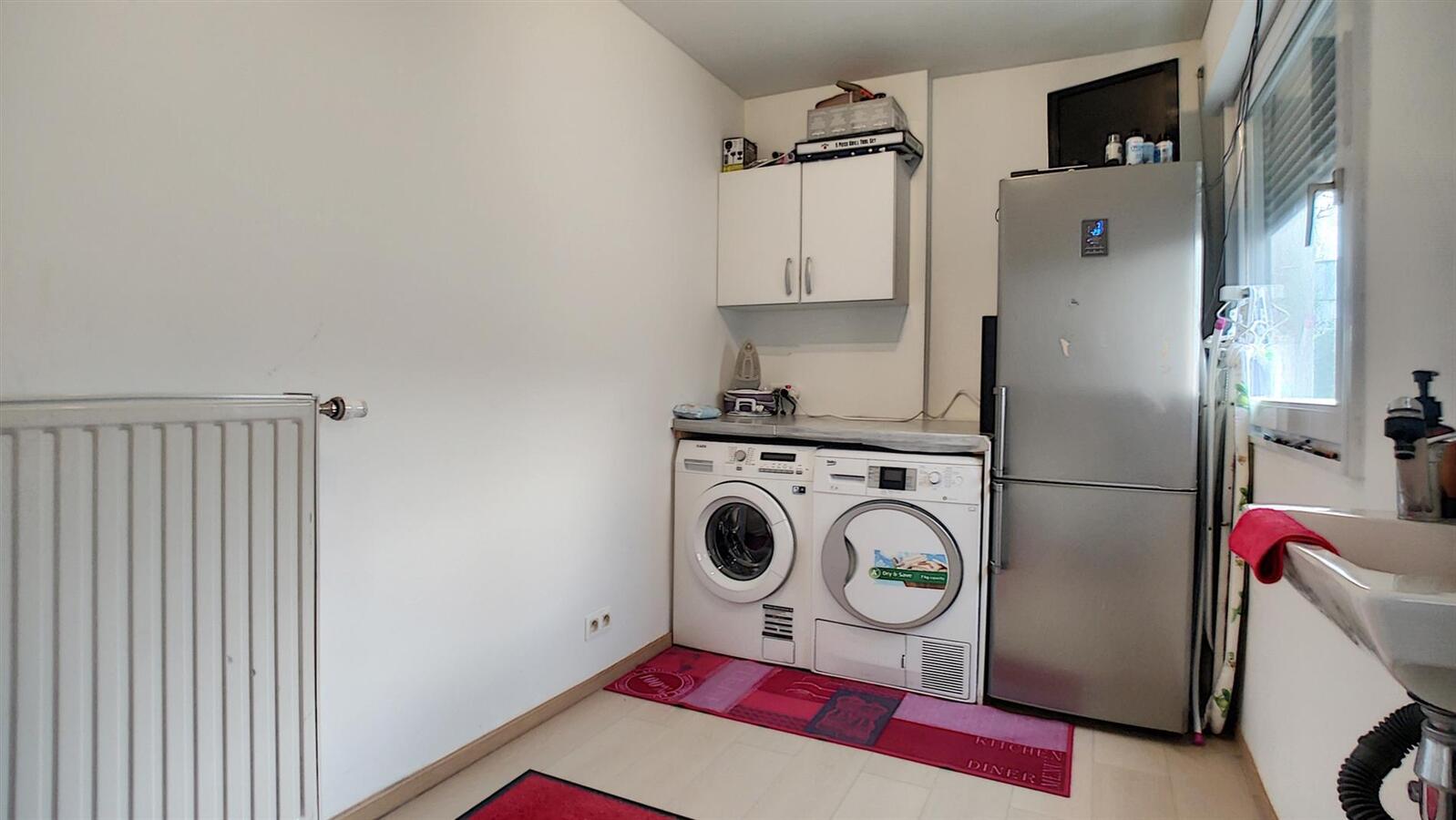 Knap gerenoveerde gezinswoning met 3 slaapkamers  - Heist 