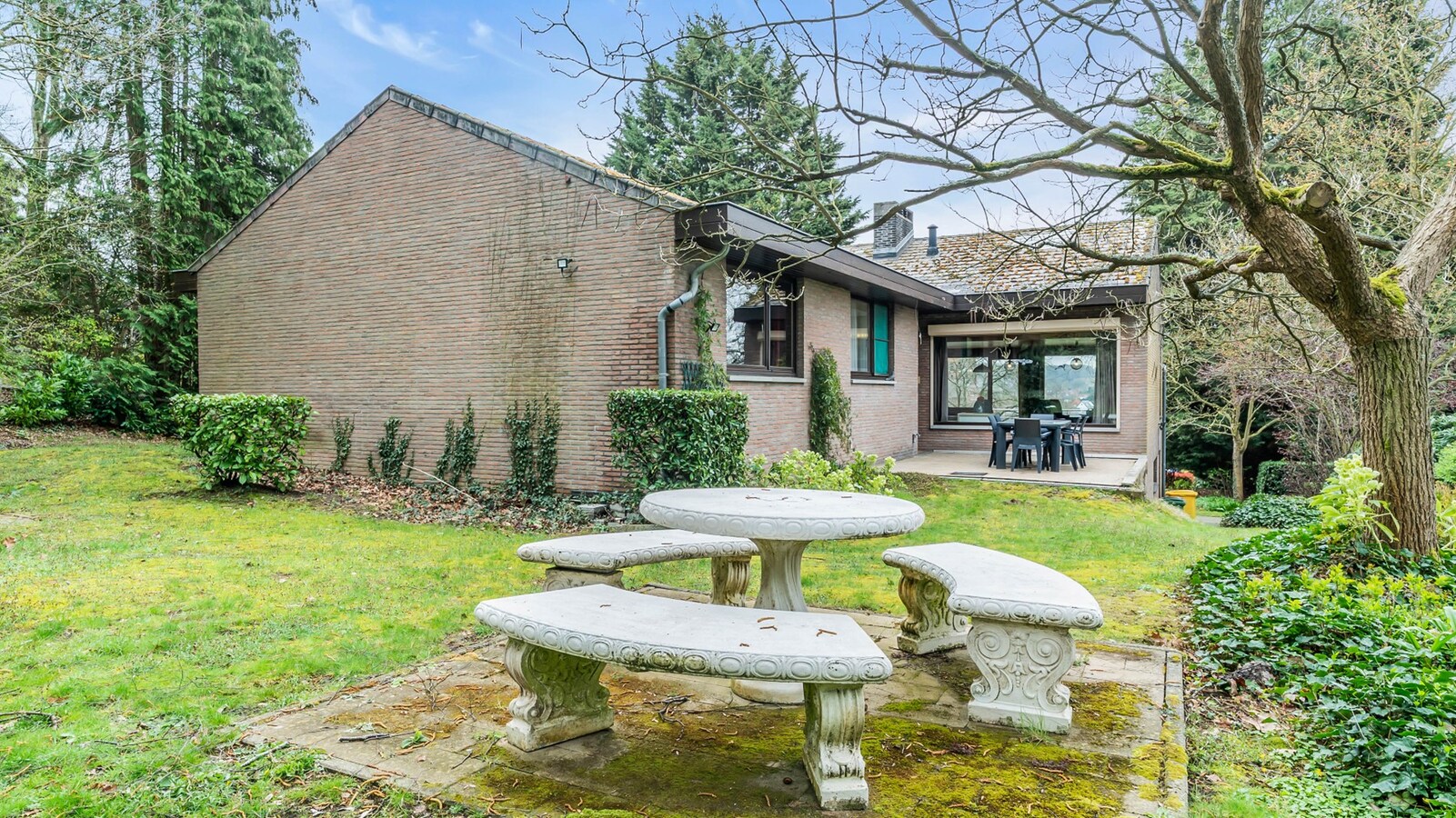 LINDEN - 🌳 villa op +1900 m2 