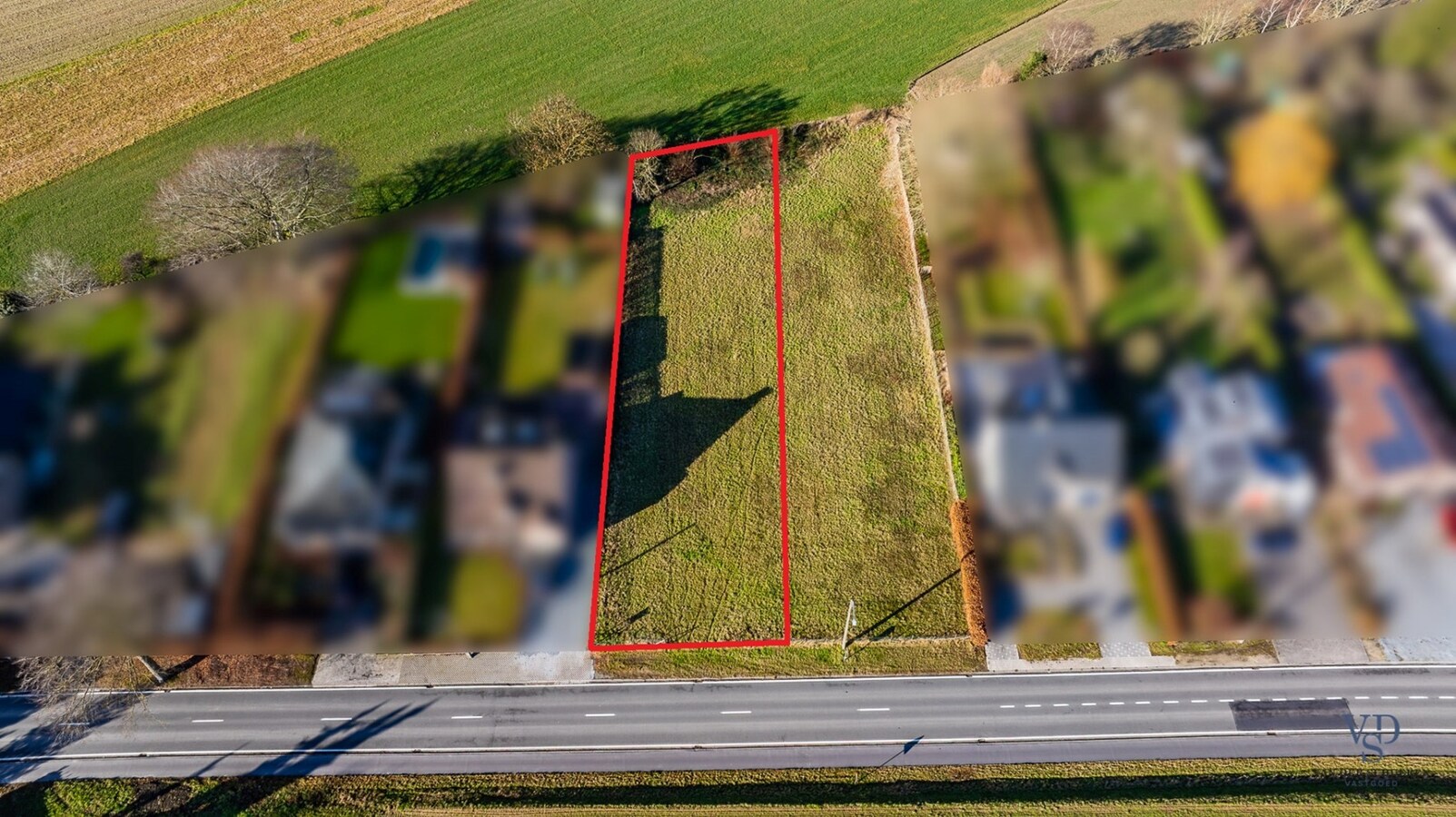 Unieke bouwgrond voor open bebouwing. 