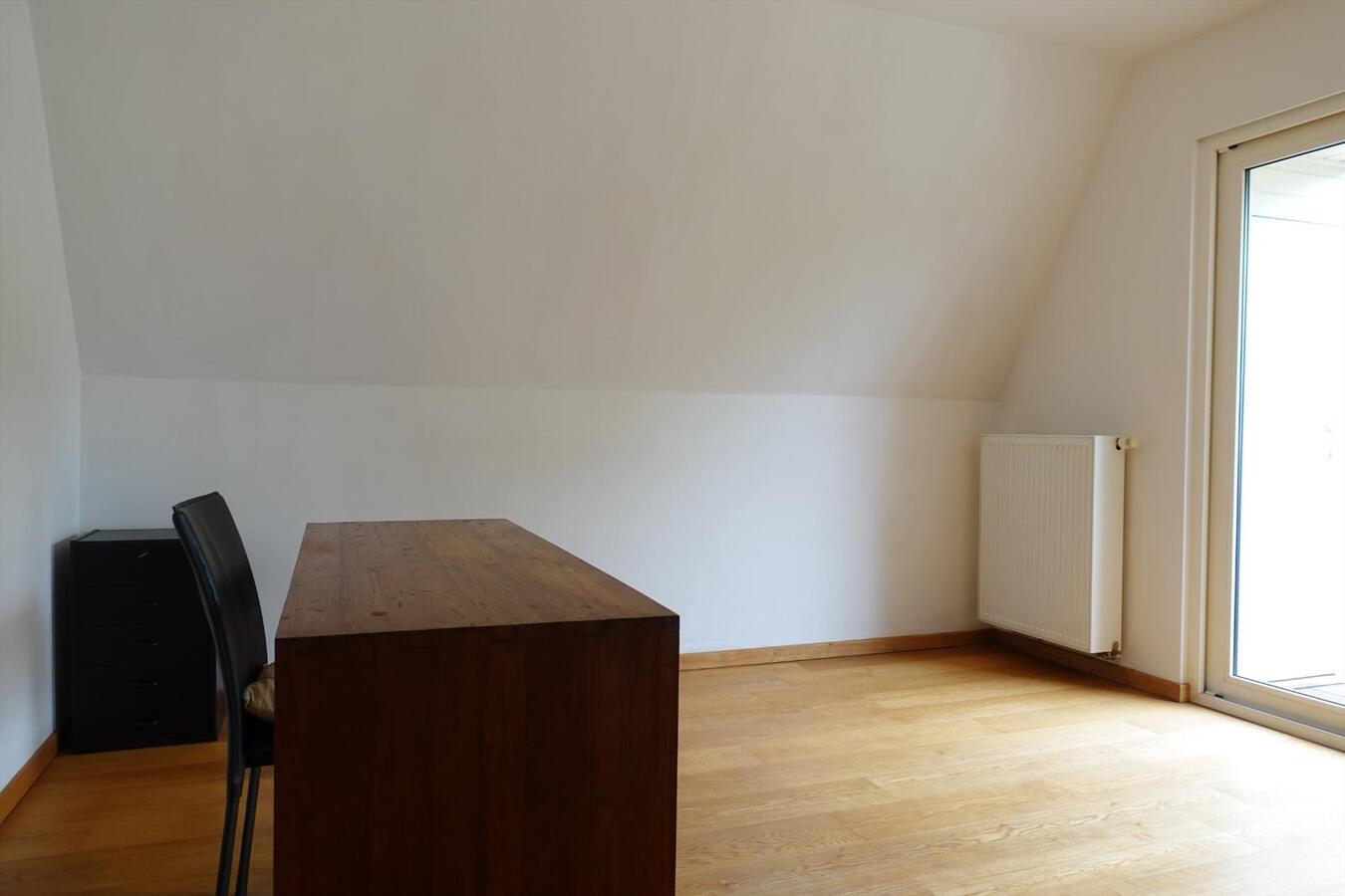 Hoekappartement met 3 slaapkamers in het groen 