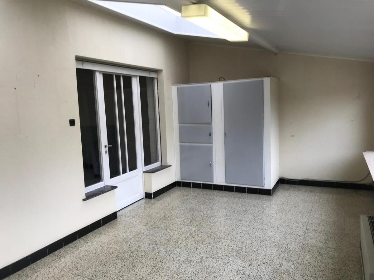 Degelijke halfopen woning met zongerichte tuin 