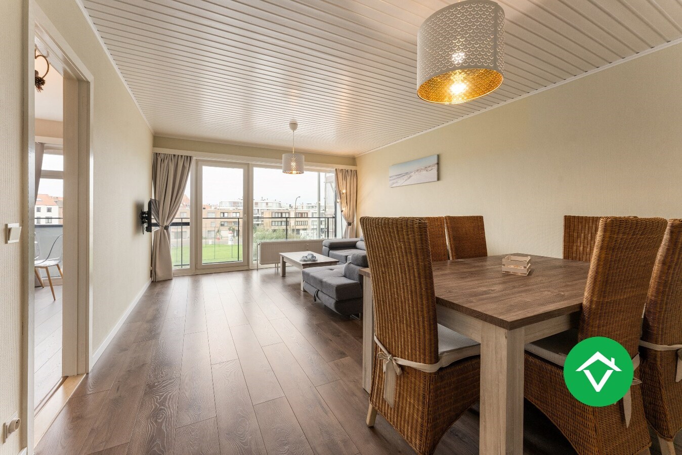 Instapklaar tweeslaapkamerappartement - jouw nieuwe thuis wacht in Bredene! 