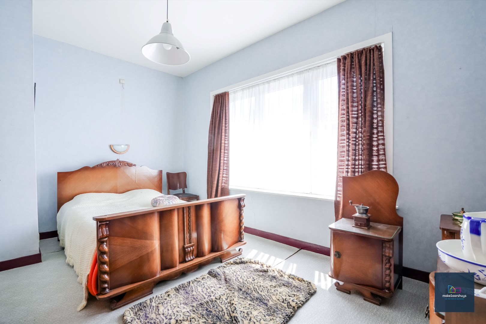 Centraal gelegen te renoveren woning in rij met tuin te Mariakerke 