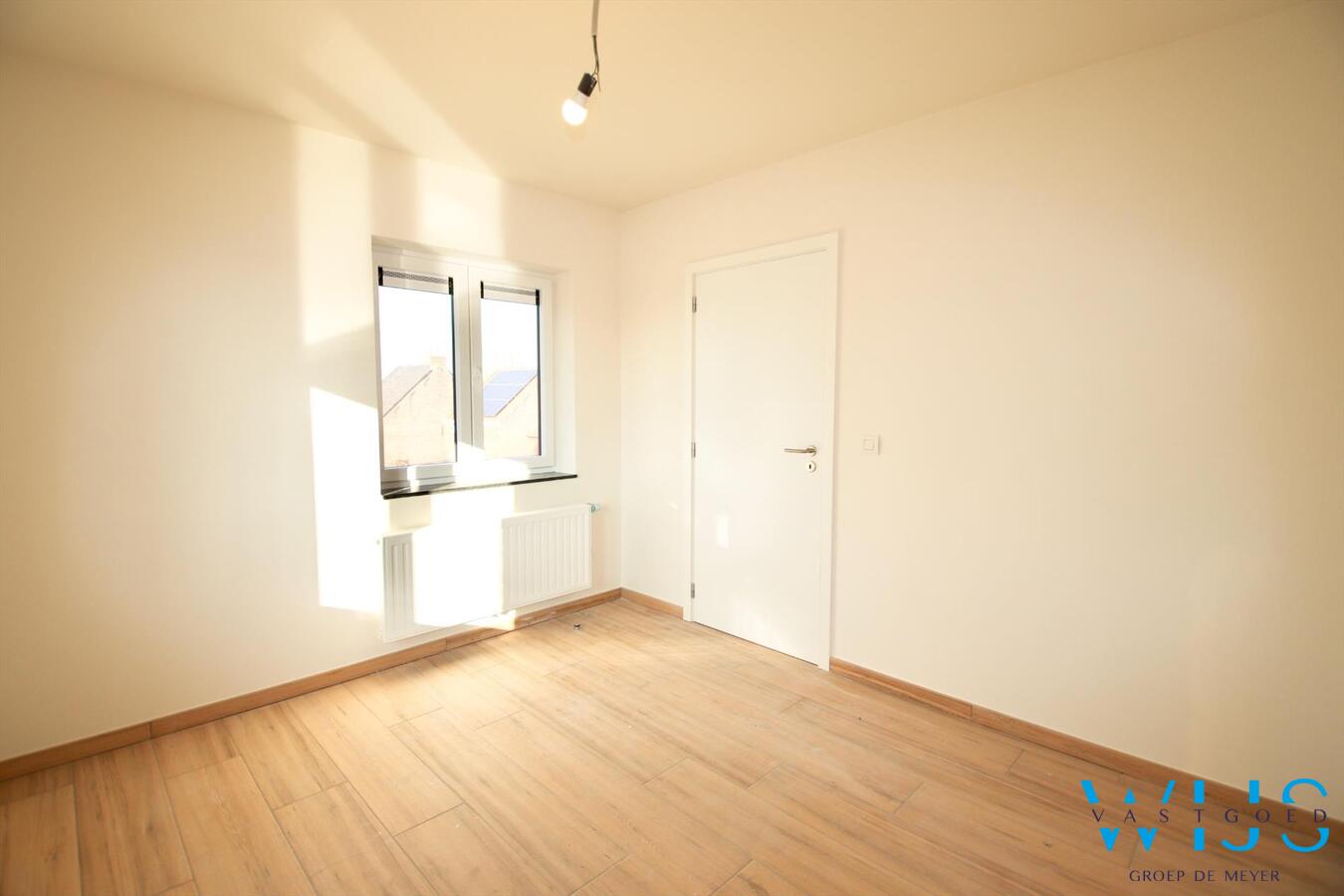 Duplexappartement met 4 slaapkamers &amp; zonneterras te Ertvelde! 