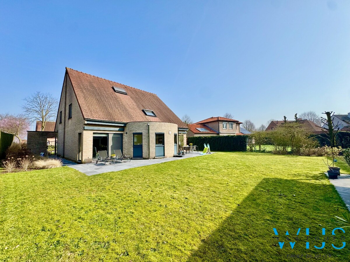 Instapklare open bebouwing met zuidgerichte tuin op topligging in Lembeke 