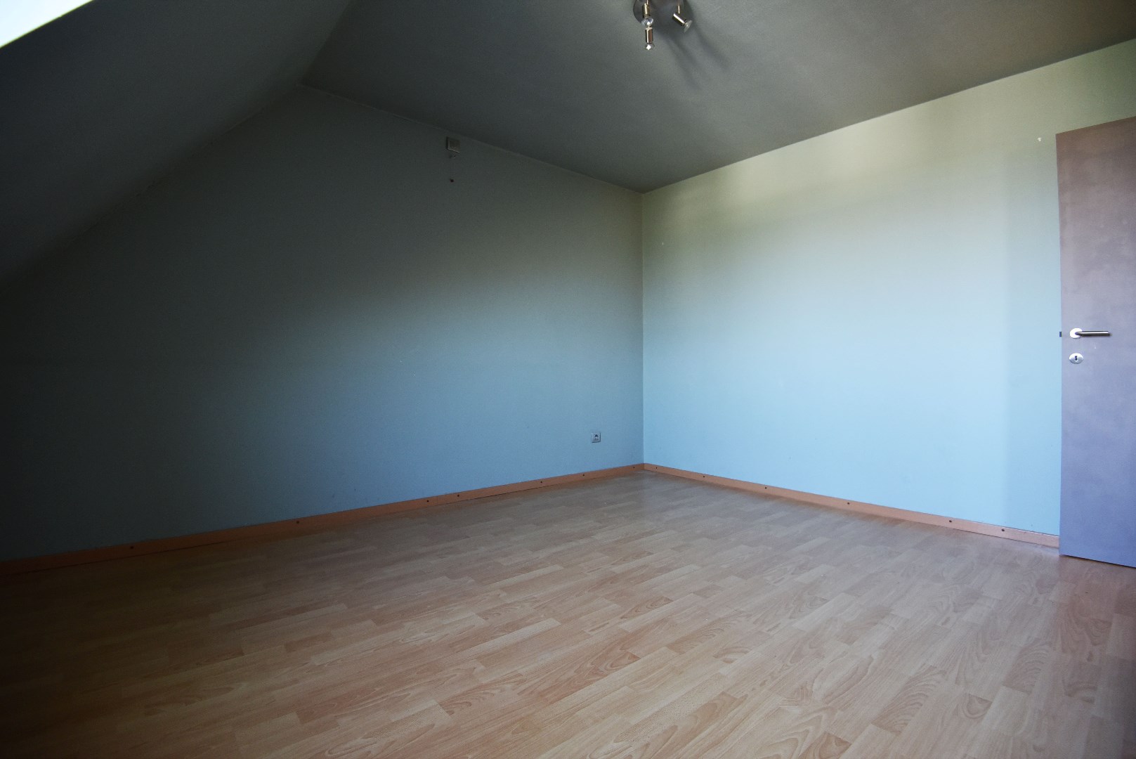 Gezinswoning met 3 slpks, garage en tuin te Maldegem 