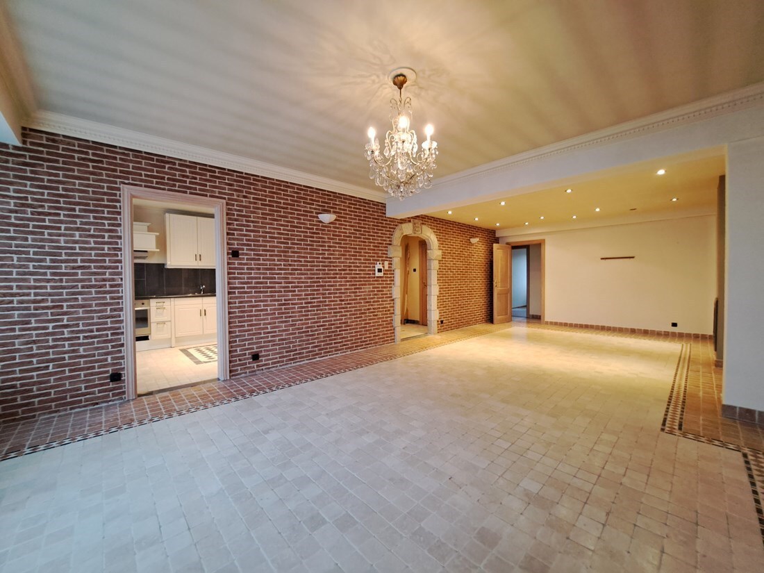 Ruim appartement met 3 slaapkamers te Hasselt centrum 