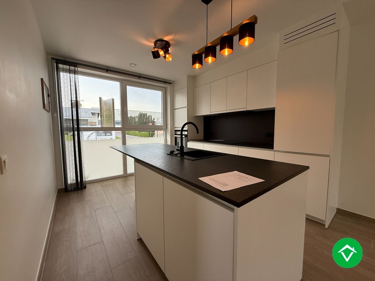 Nieuwbouwwoning met 3 slaapkamers, carport en tuin 