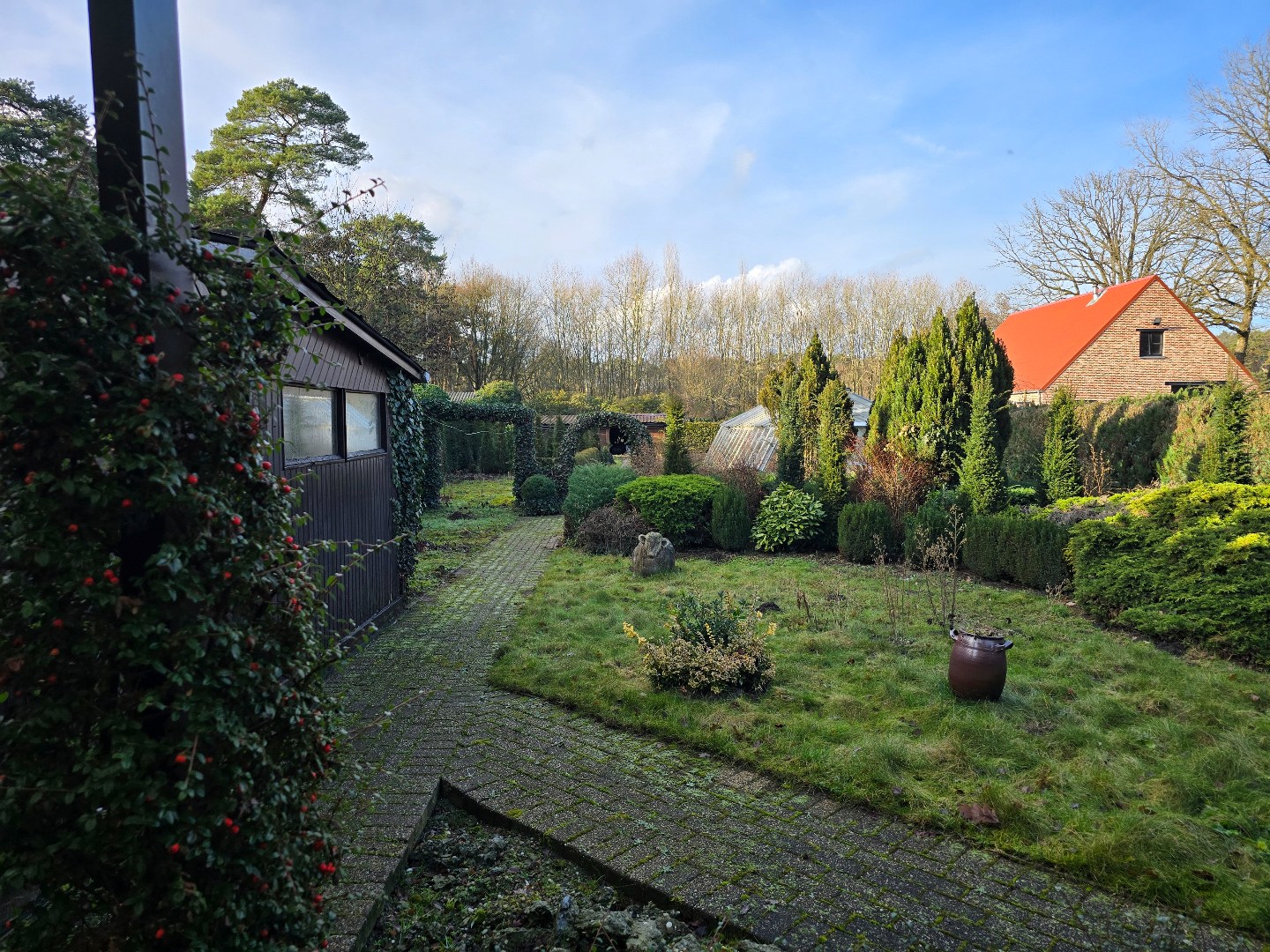 Charmante laagbouwvilla tegenover het Picardiebos in Schilde – renovatieproject met topligging 