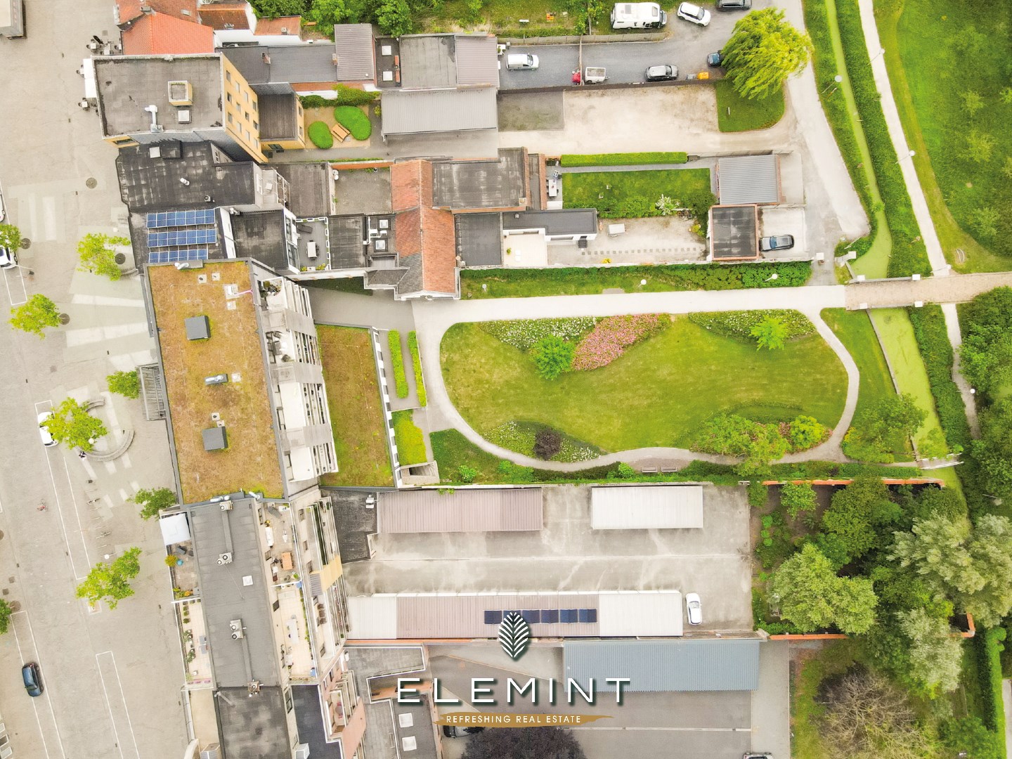 Instapklaar kantoor/kabinet op topligging in hartje Deinze 