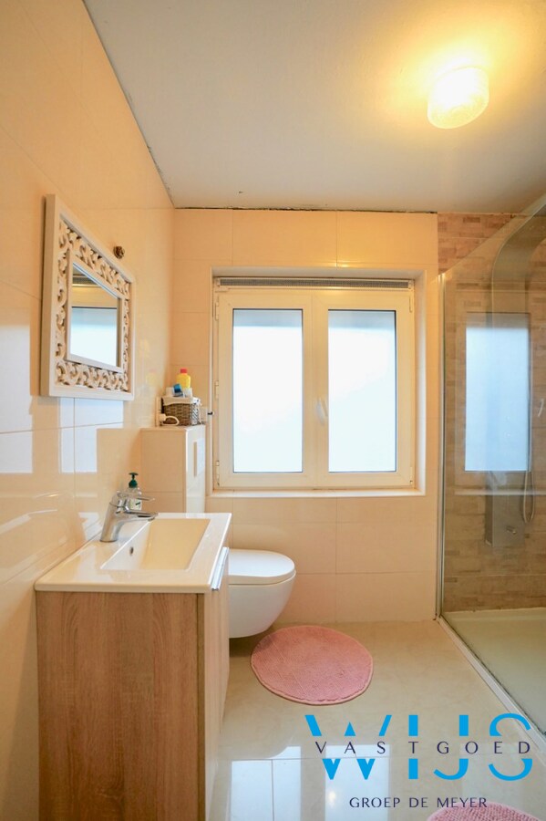 Ideaal woonhuis op rustige locatie te Zelzate ! 