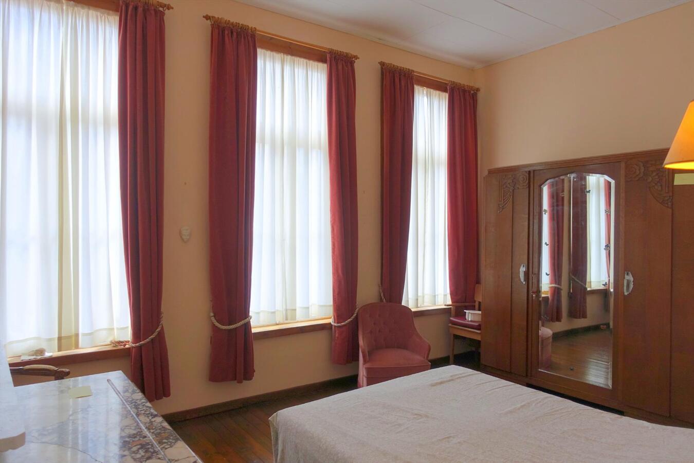 Karaktervolle herenwoning in centrum Brugge 