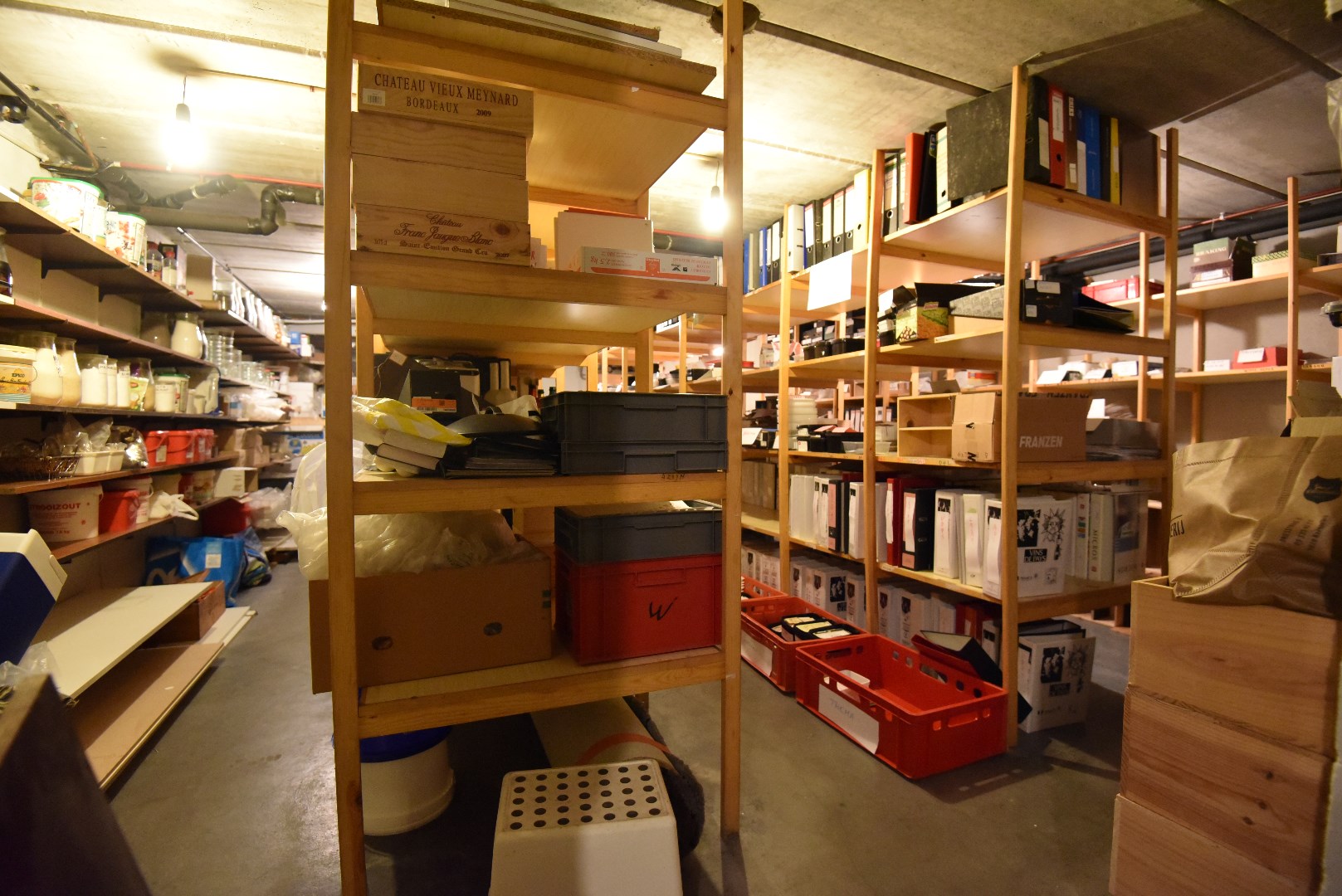 Volumineuze (9 slpks) multifunctionele woning te centrum Lembeke 