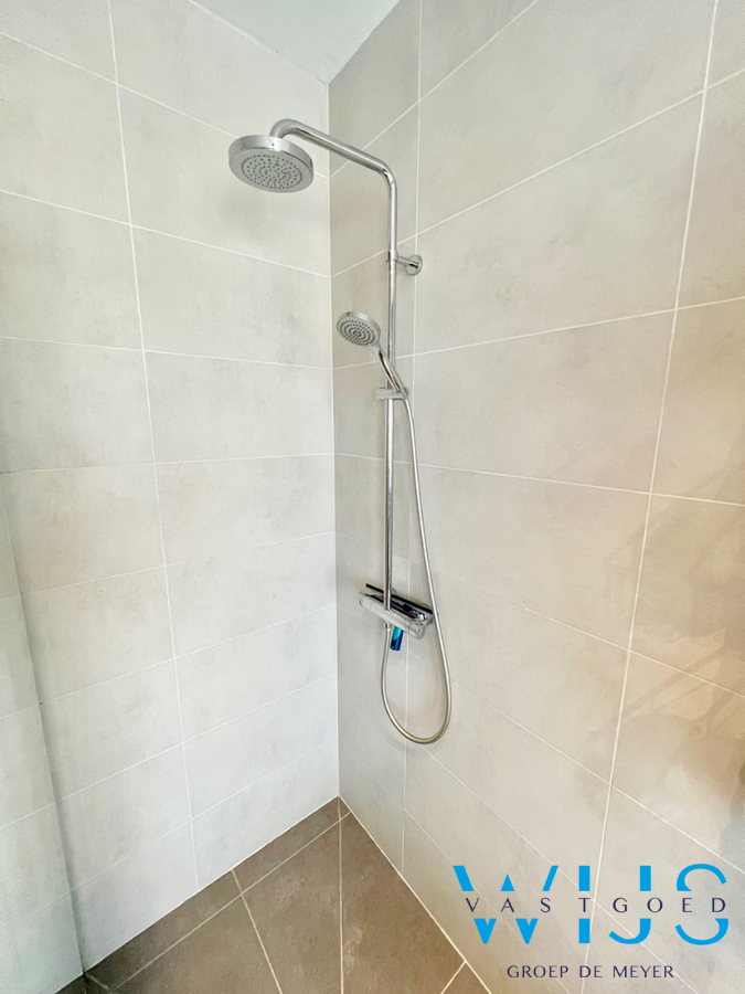 Mooie bungalow op een toplocatie te Evergem ! 