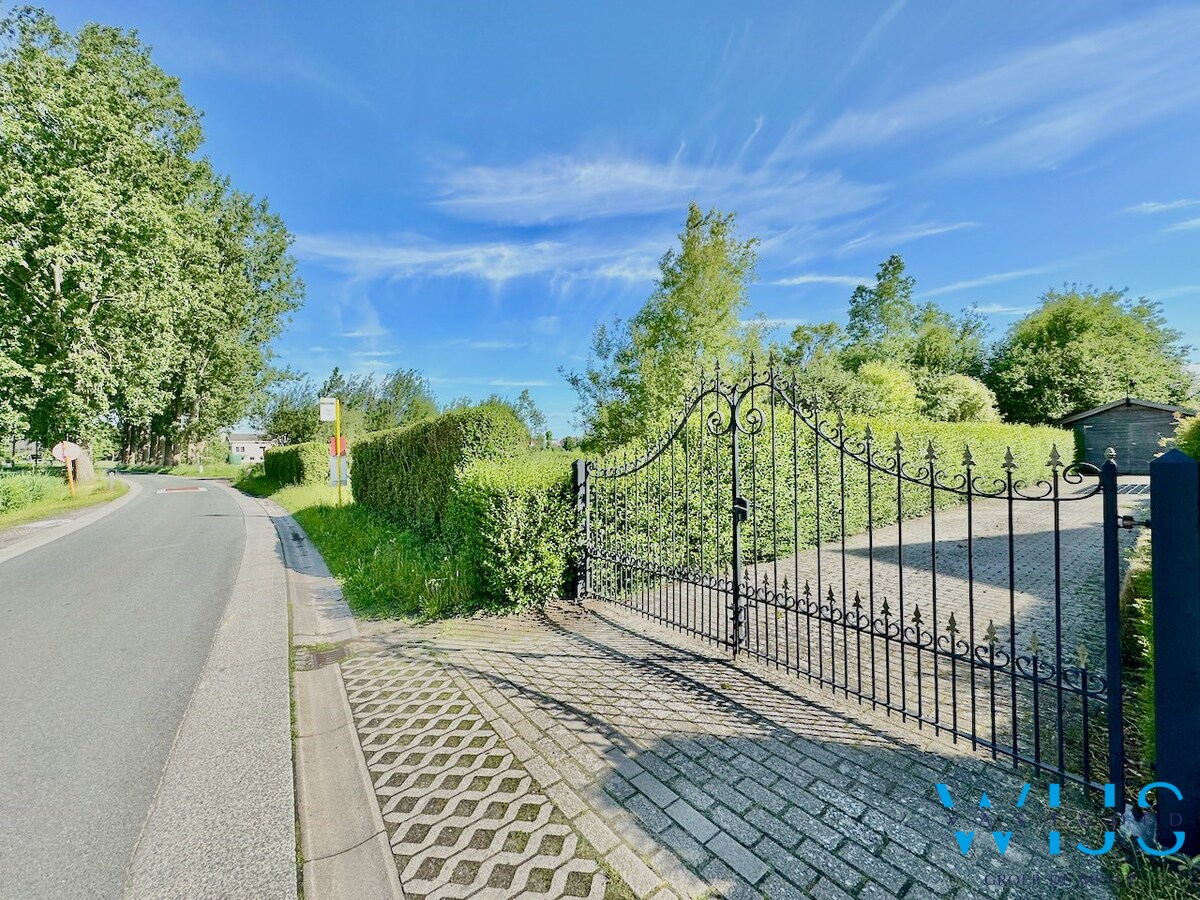 Ideaal woonhuis op fantastische locatie te Assenede ! 