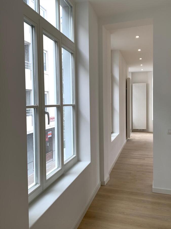 EXCLUSIEF WOONAPPERTEMENT IN UNIEKE COMPLEET GERENOVEERDE WOONRESIDENTIE PAL IN CENTRUM OOSTENDE 