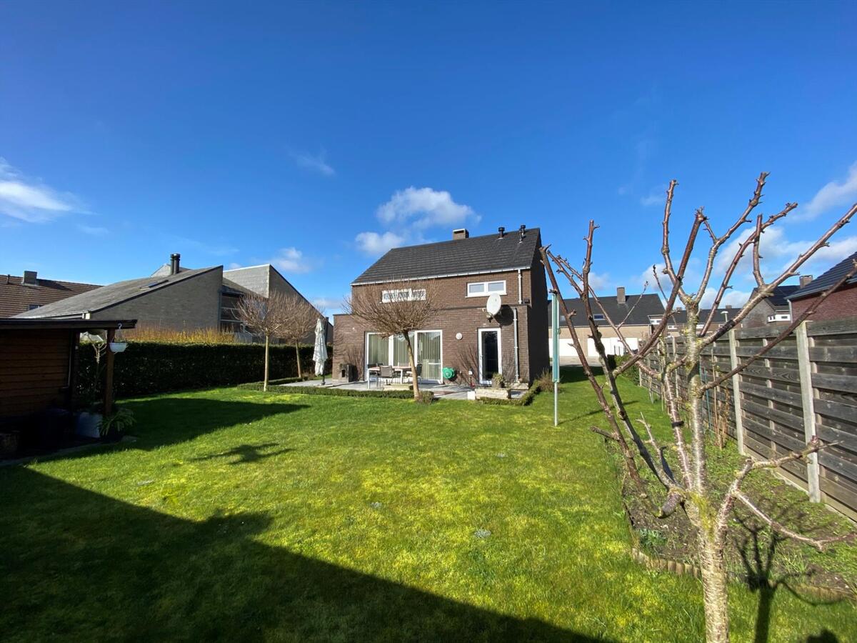 Rustig gelegen, instapklare alleenstaande woning met 3 slaapkamers 