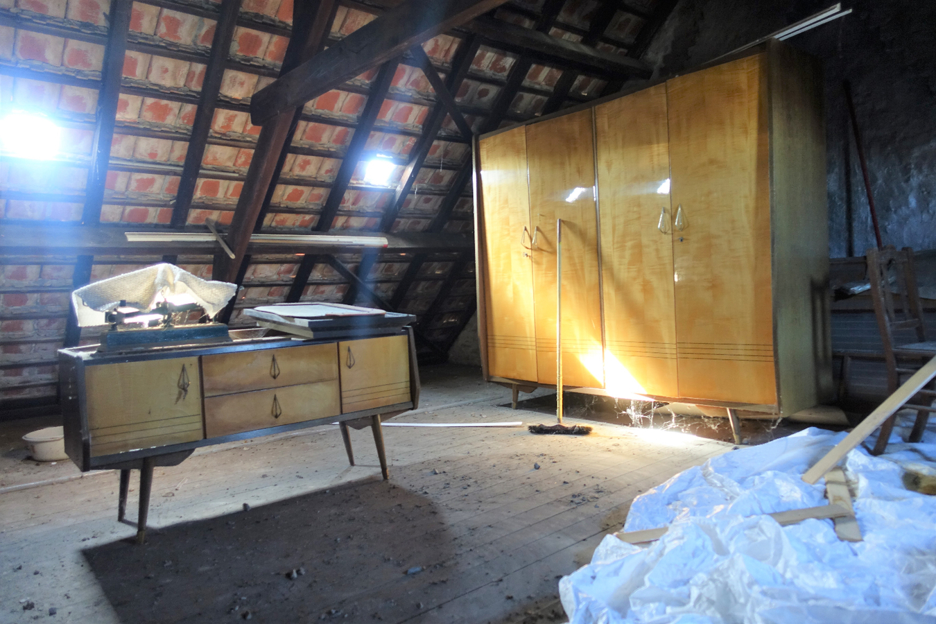 Toffe, op te knappen woning met grote tuin 