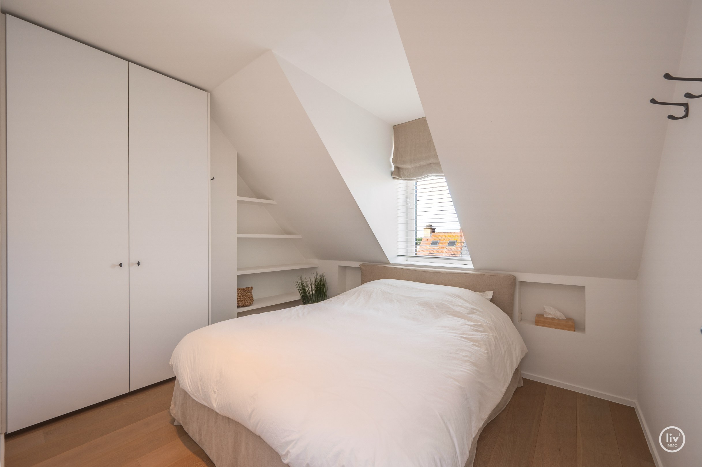 Appartement duplex unique avec 4 chambres dans une résidence récente au centre de Knokke. 