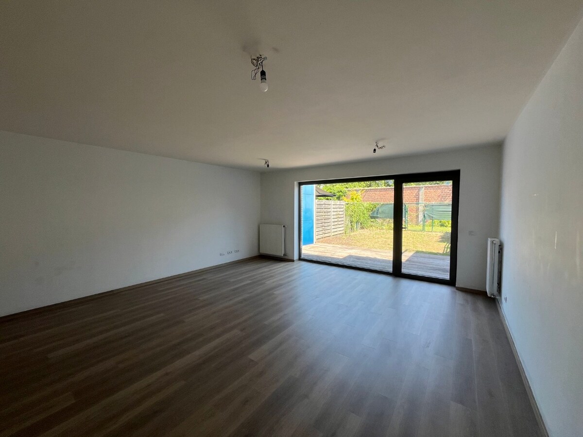 Centrumwoning met tuin, terras én ondergrondse parkeerplaats. 