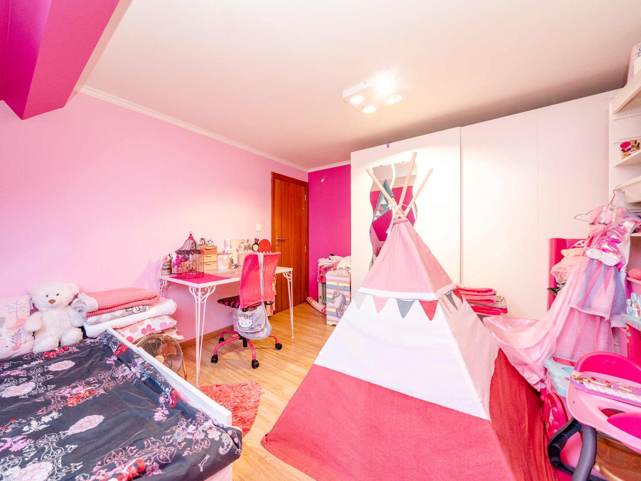 Instapklare woning met 4 ruime kamers en tuin 