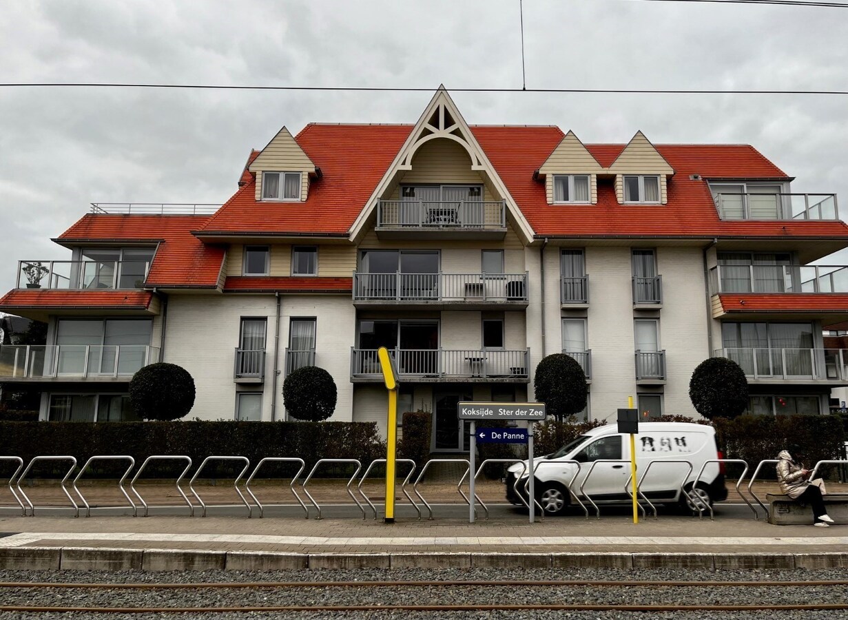 Comfortabel, recent appartement met terras nabij de Zeedijk, aan tramhalte gelegen 