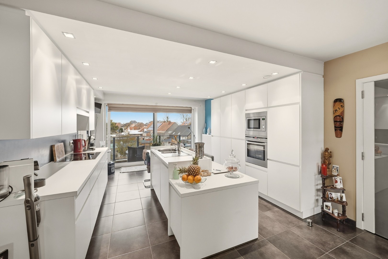 Investeringsopportuniteit: Duplexappartement (185 m²) met 2 zonneterrassen in hartje Oudenburg 