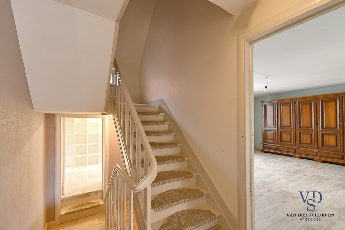 Te renoveren woning in centrum Balegem. 