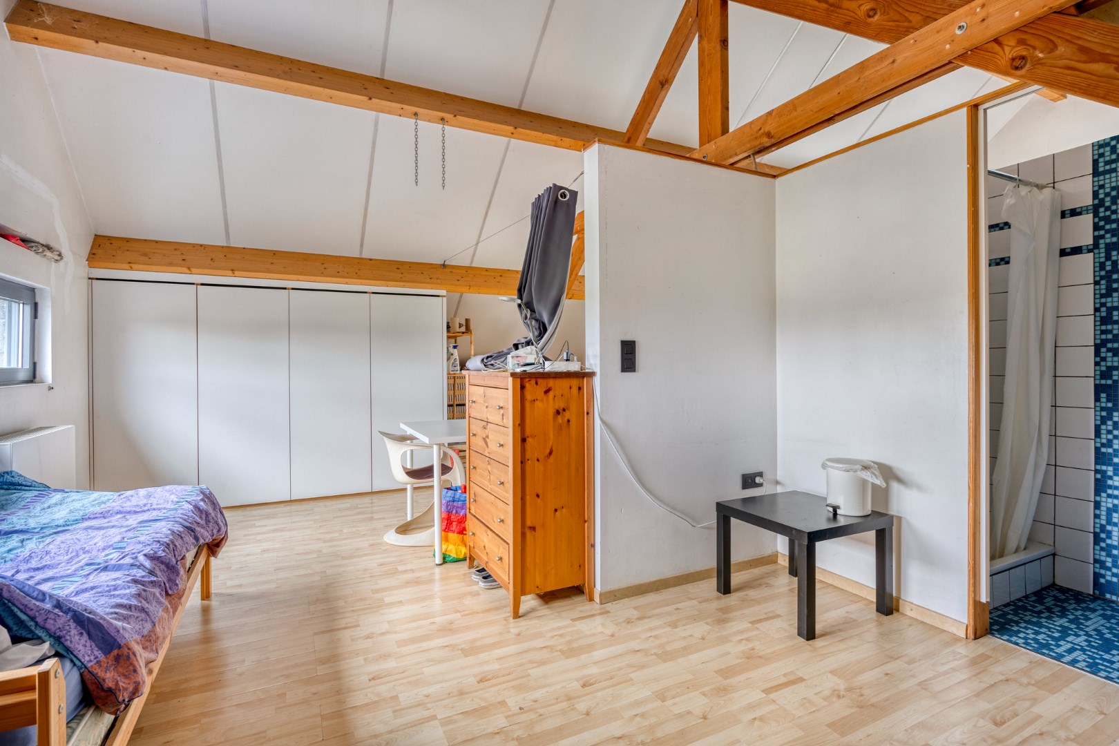 Villa met praktijkruimte op perceel van 1.817m² te Geel 