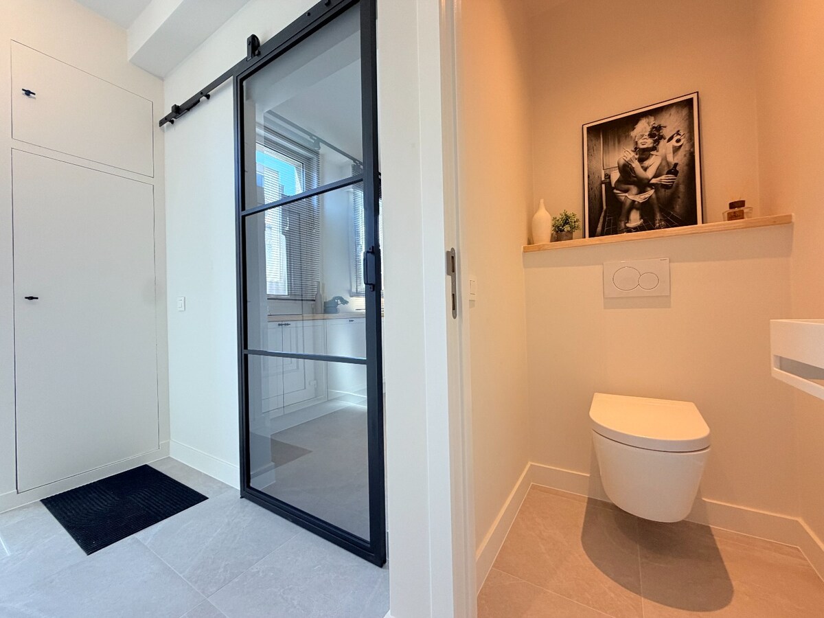 Prachtige ruime woning met 4 slaapkamers en 2 badkamers ! *** NONO INSPIRED *** 