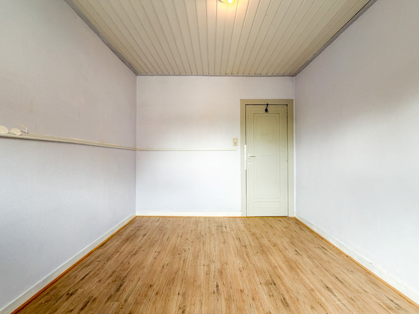 Ruime tussenwoning (211 m²) met zonnige koer, 3 slpk, Torhout 