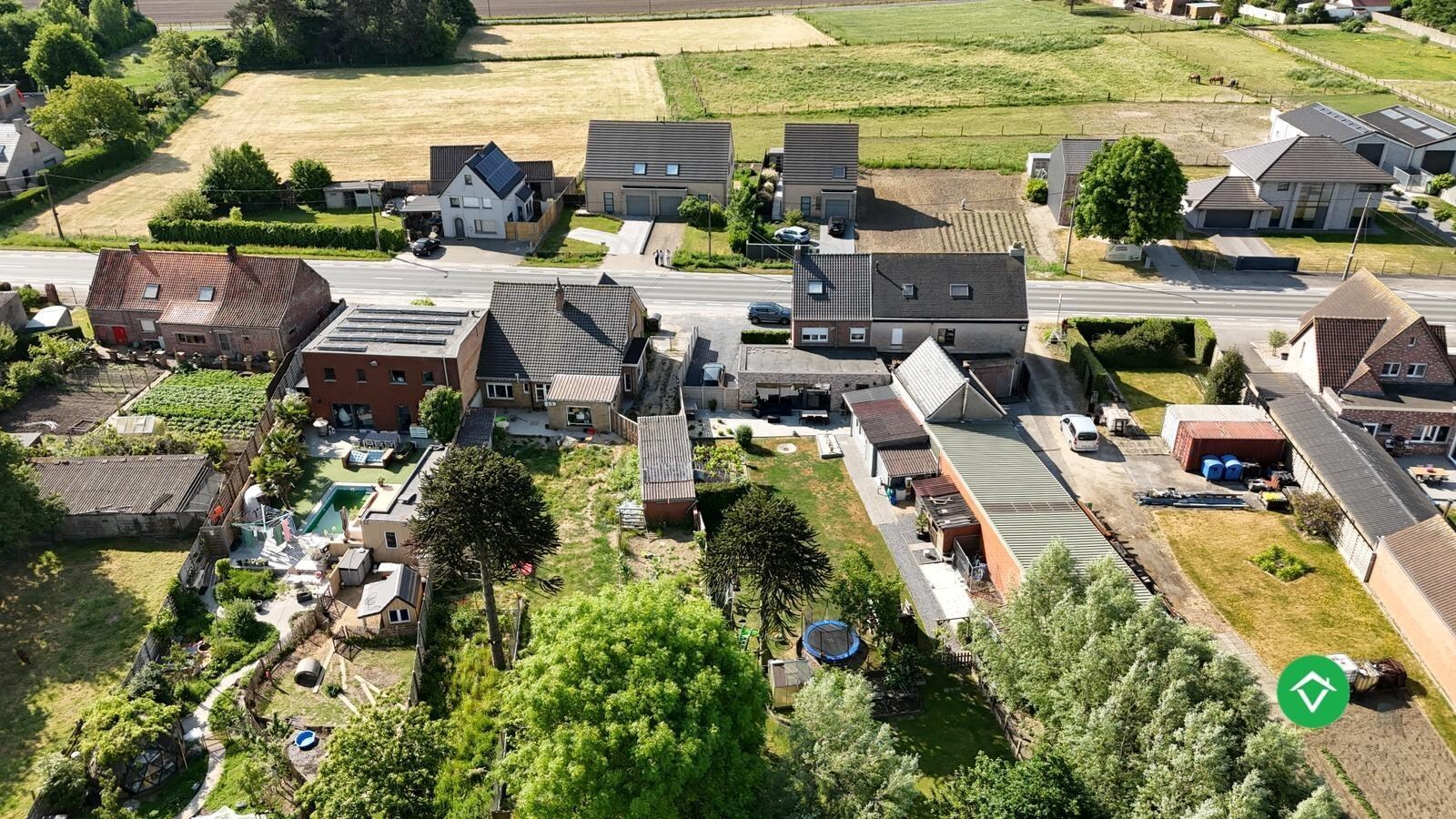 Ruim perceel van 1126 m²  - tal van mogelijkheden! 