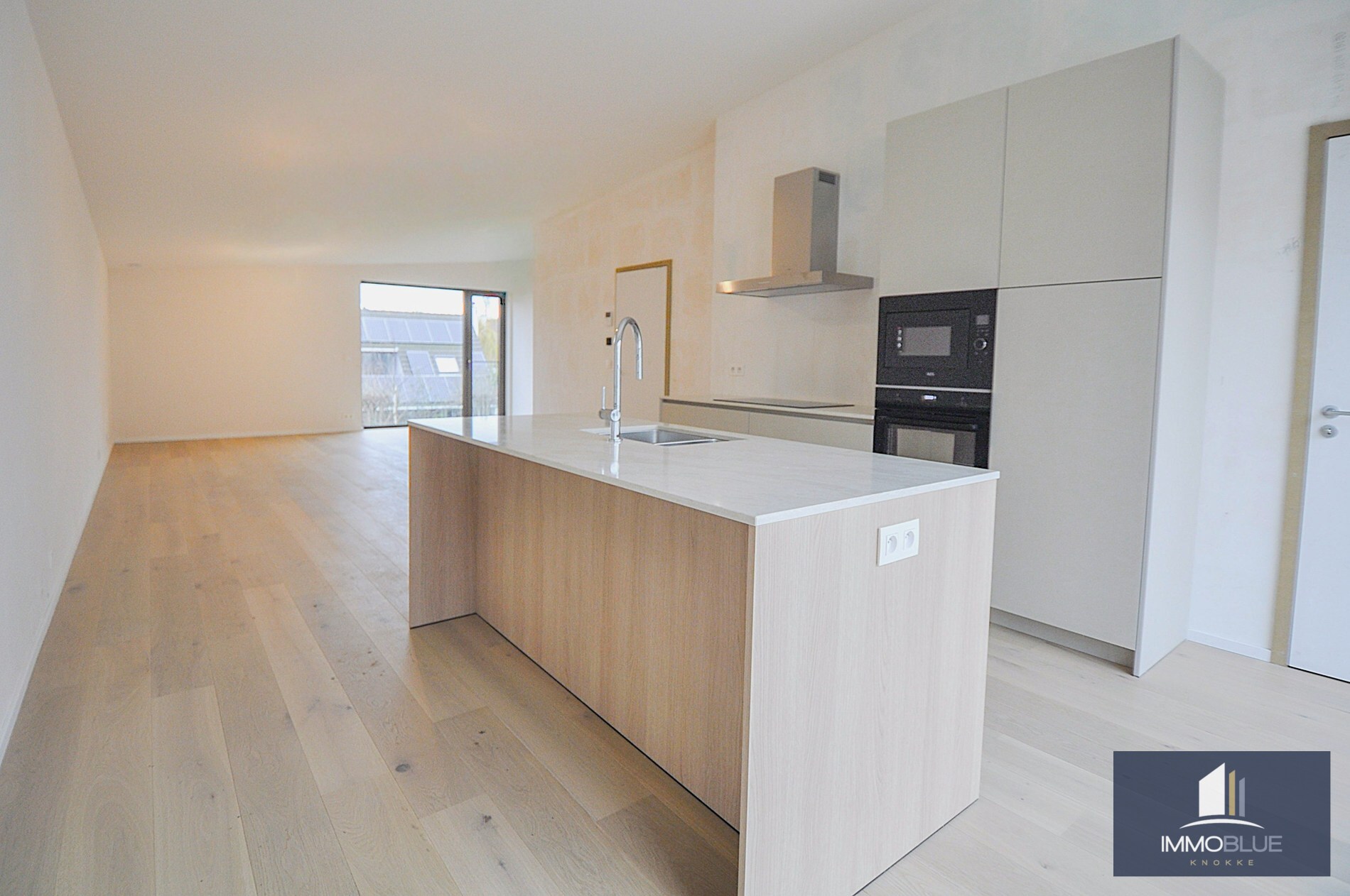 Nieuwbouw BEN-woning(bijna energie neutrale woning) in een autovrije, groene omgeving. 