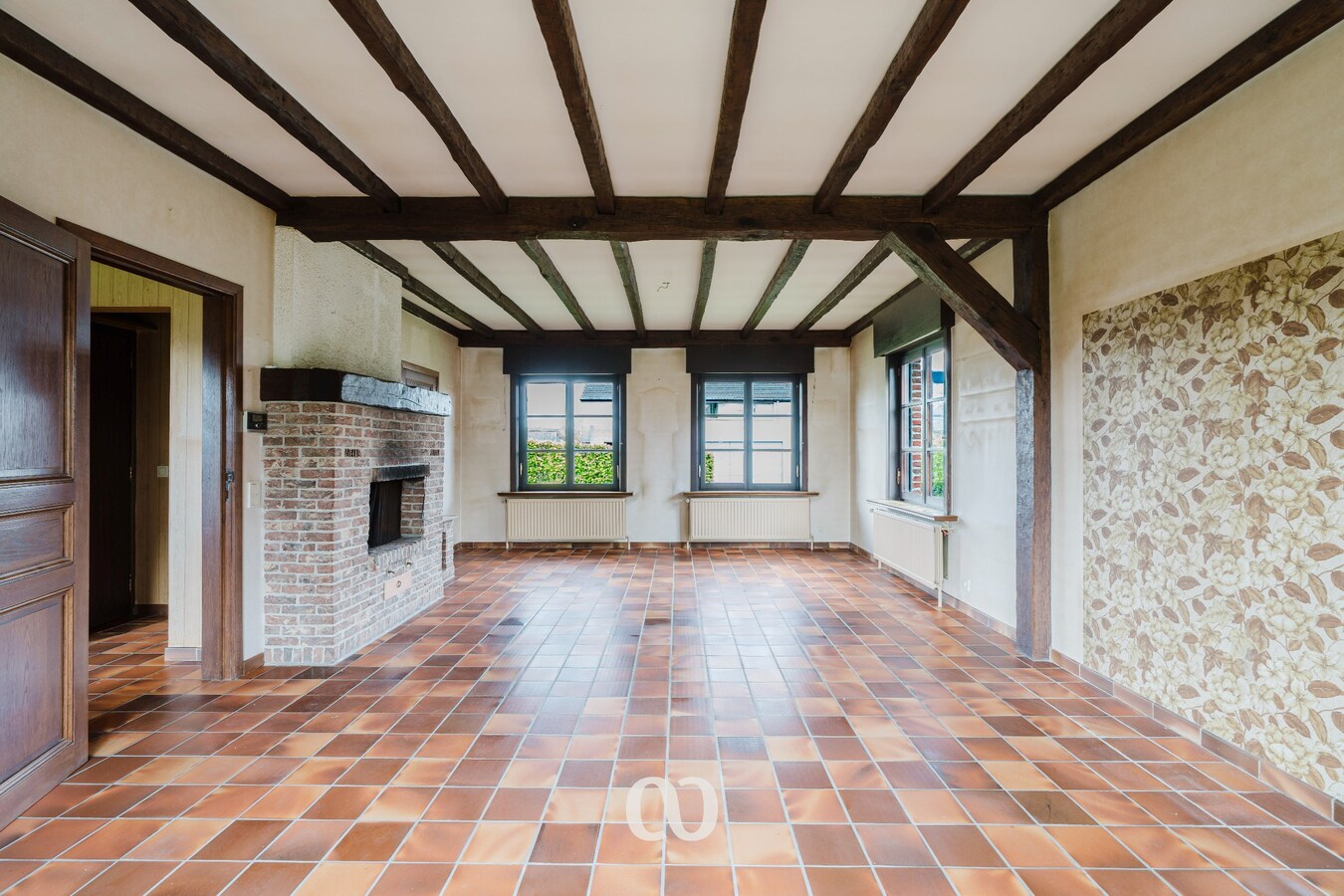 Prachtig gelegen gezinswoning met tuin en uitzicht in het centrum van Etikhove 