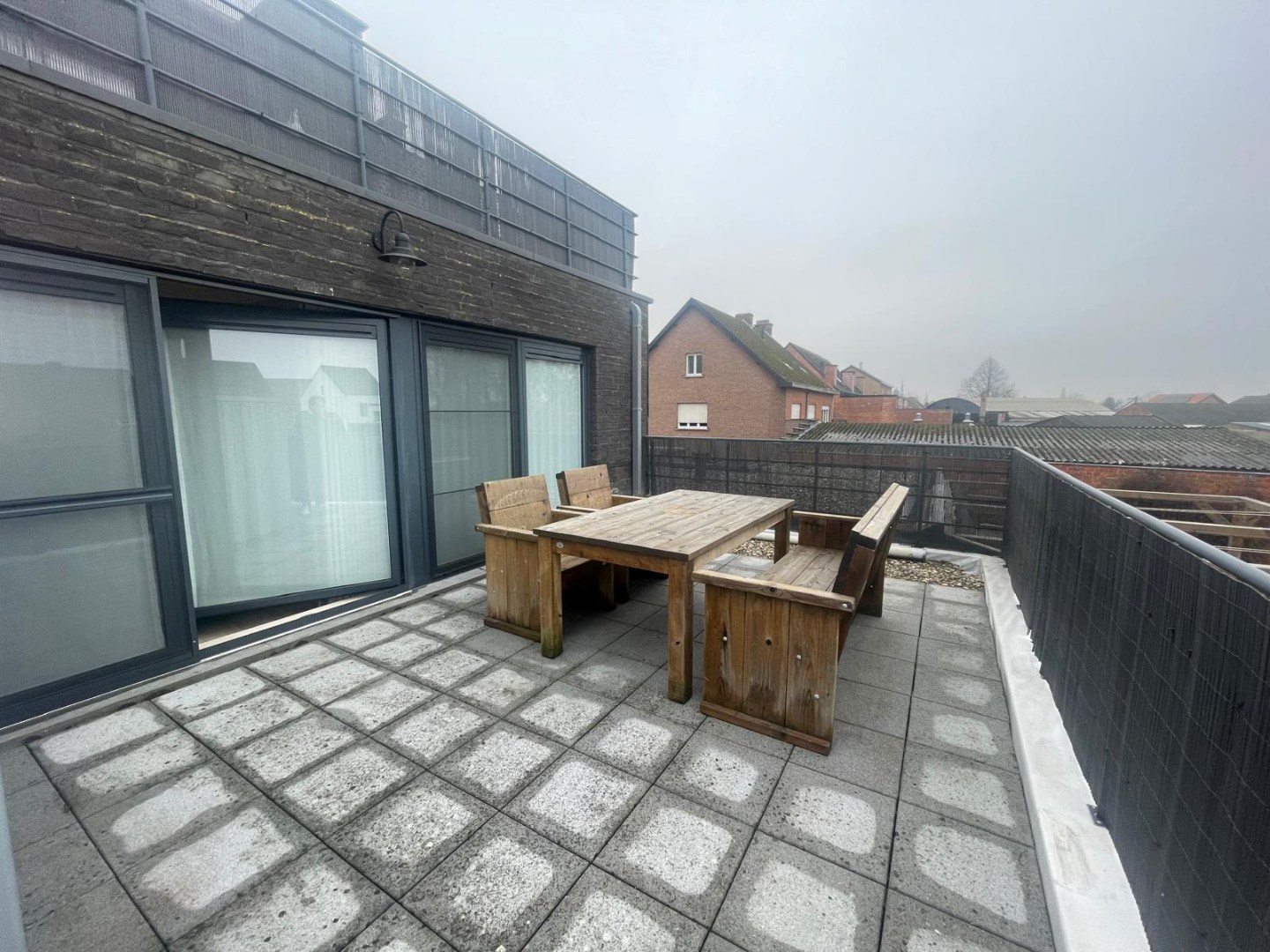 Verzorgd 1-slaapkamerappartement met terras te huur in Geel! 
