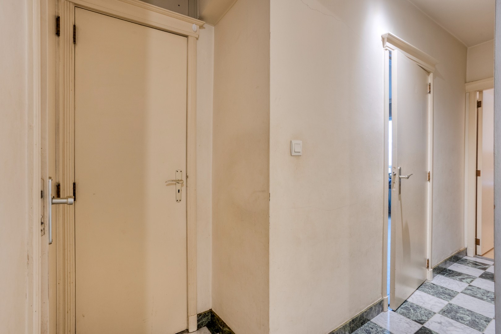 Appartement met 2 slaapkamers, terras, ondergrondse autostaanplaats en private kelderberging in Leuven! – EPC 125 kWh/m² - bewoonbare opp. 94 m² 