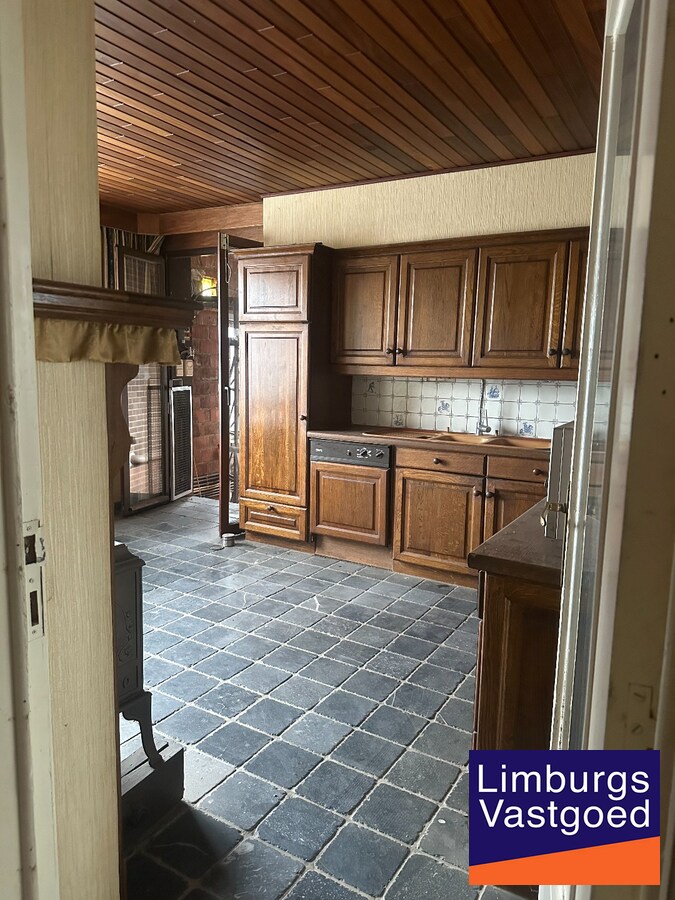 Handelshuis op commerciële ligging in Houthalen-Helchteren 