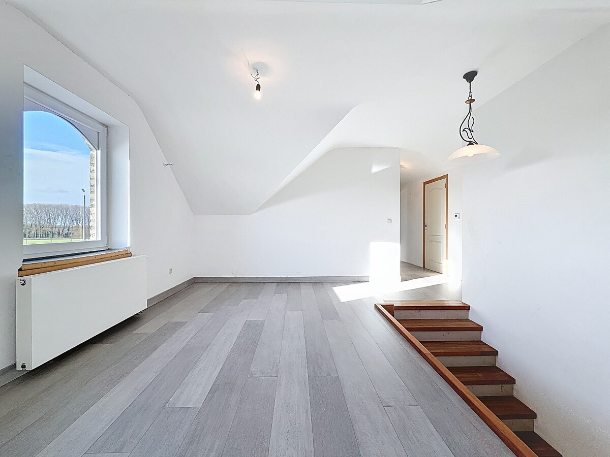 Hedendaagse en energiezuinige HOB in landelijke omgeving 