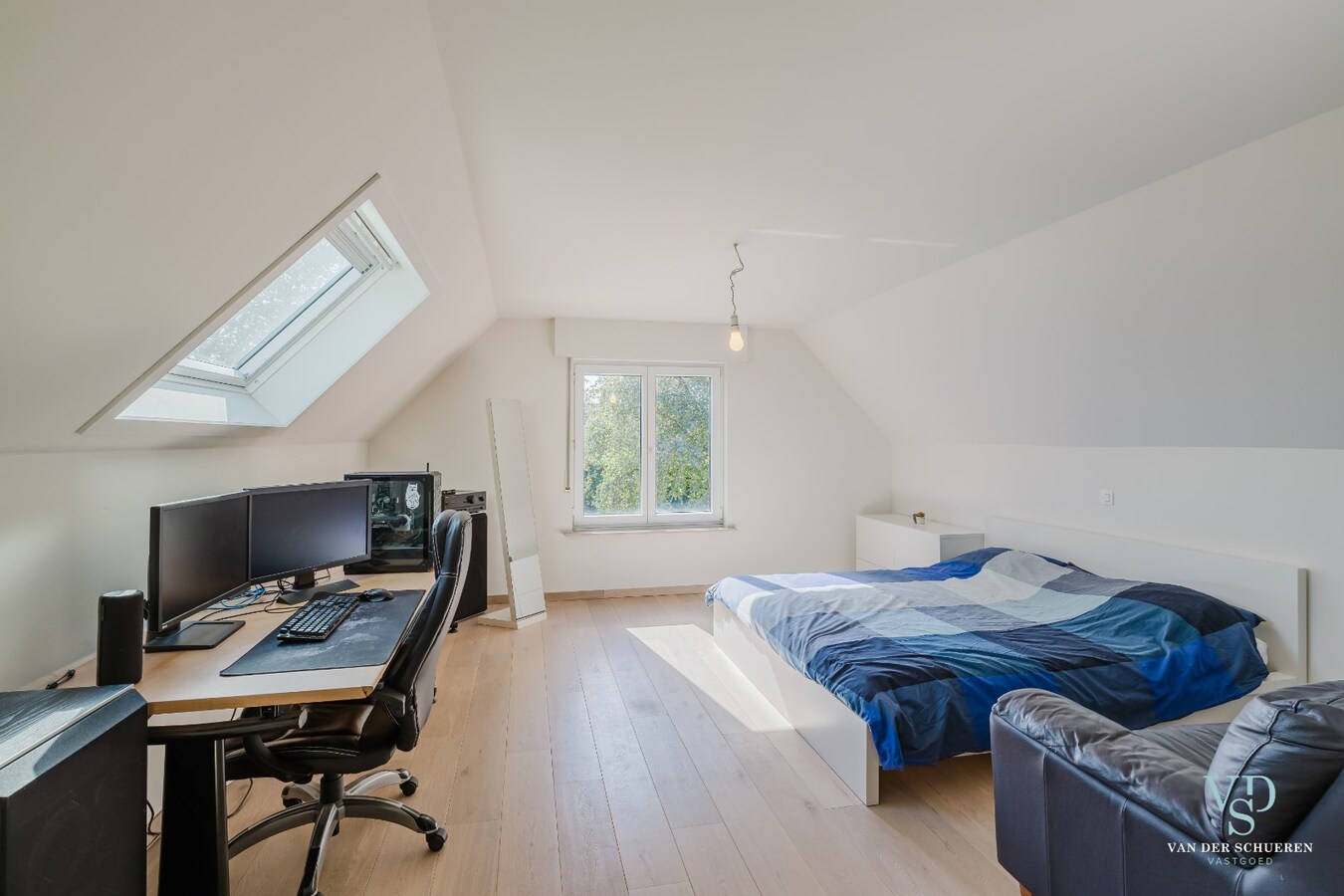 Bijzonder ruime (446m²), tijdloze villa 