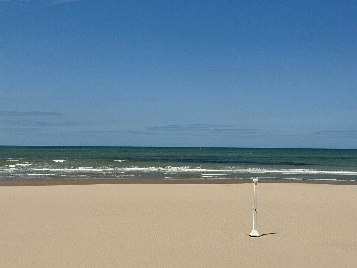 Appartement te koop met frontaal zeezicht en 2 slaapkamers te Middelkerke 