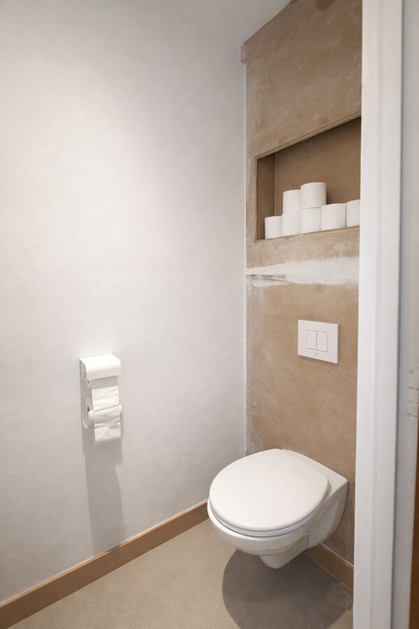 Uitzonderlijk ruim duplex appartement met extra zolderverdieping, tuin en dakterras op topligging in het centrum van Sint-Niklaas! 