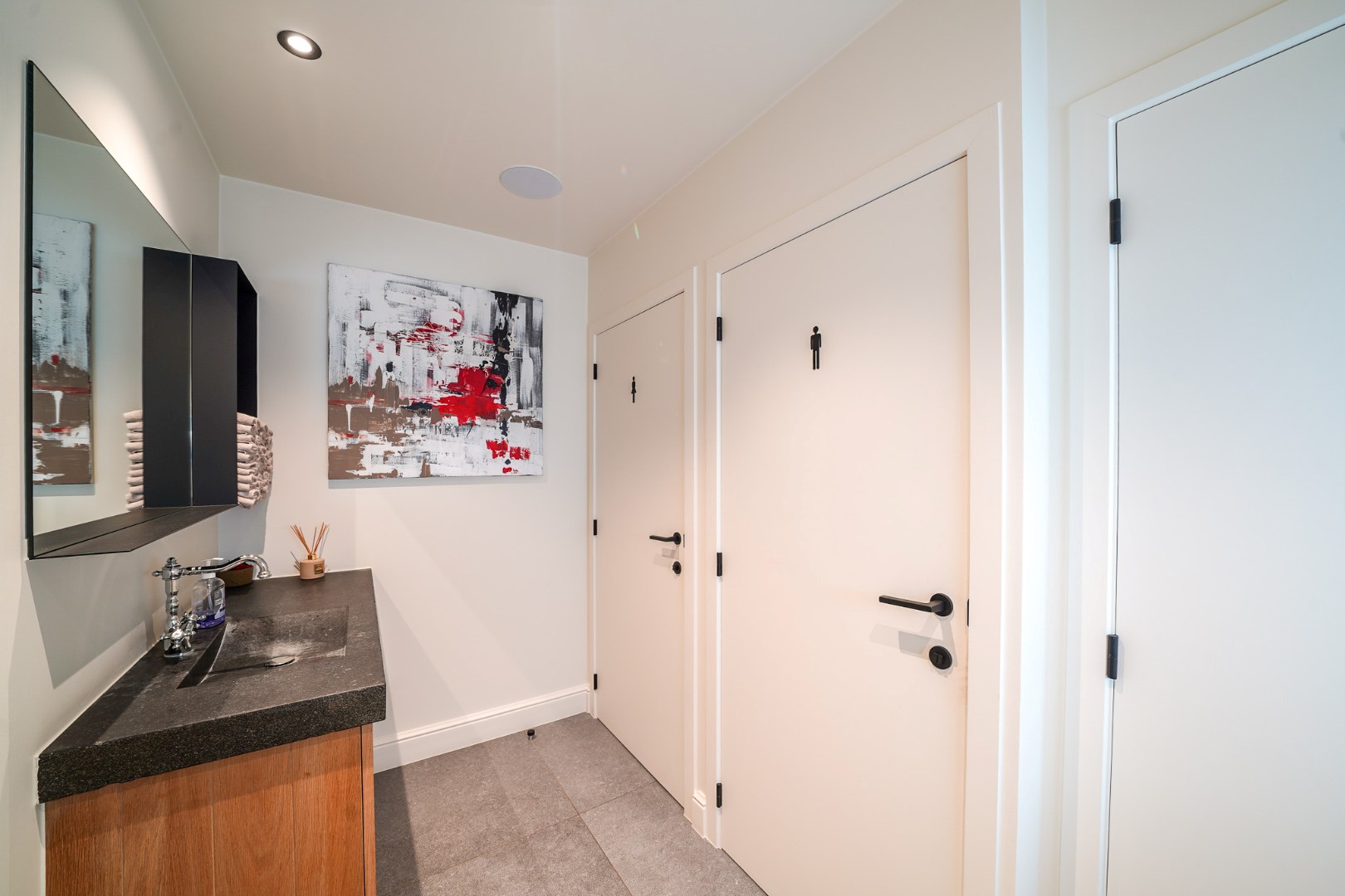 Te koop: Restaurant met woonst op toplocatie – Plassendale, Oostende 