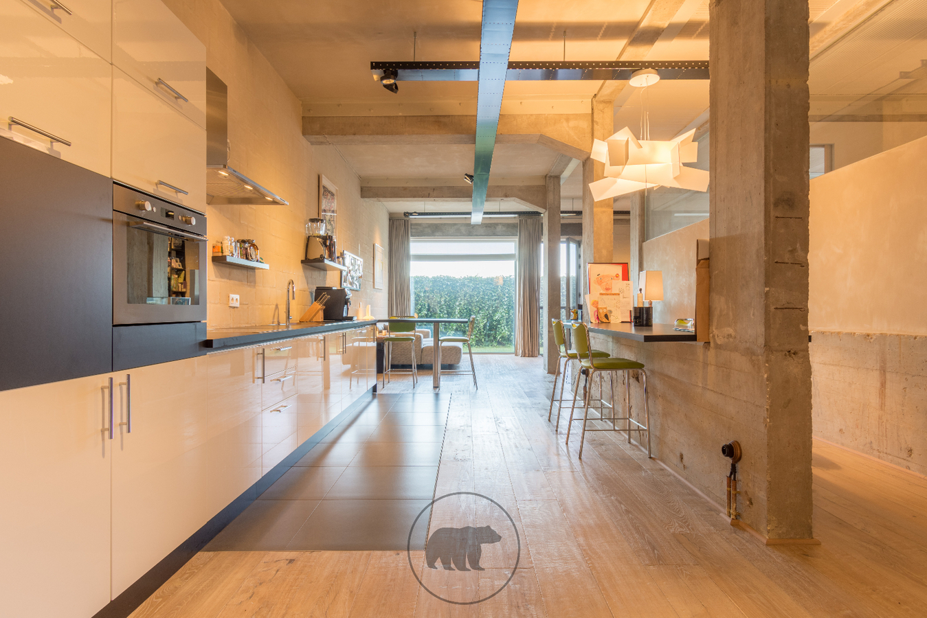 Uniek loft-appartement met tuin te Bachte-Maria-Leerne 