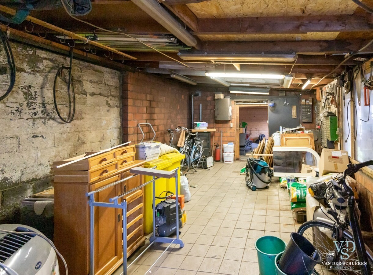 Ruime, gezellige woning met garage én atelier. 