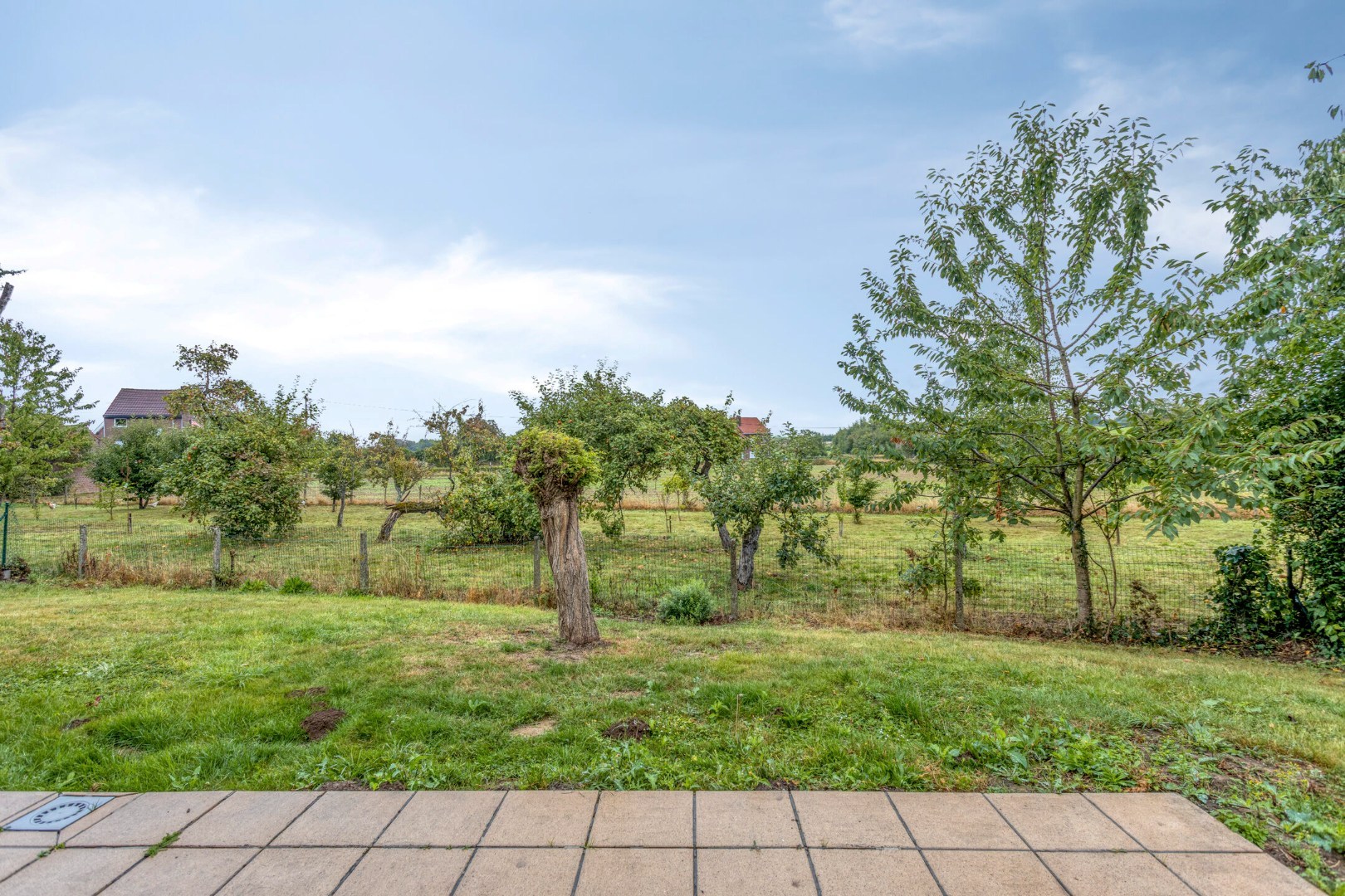 Open bebouwing met 3 slaapkamers, garage en tuin in Haasrode!  – EPC 241 kWh/m² – bewoonbare opp. 201m² 